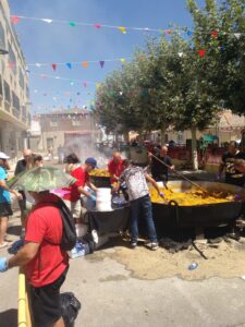 Gran Paella popular en Castellanos de Moriscos