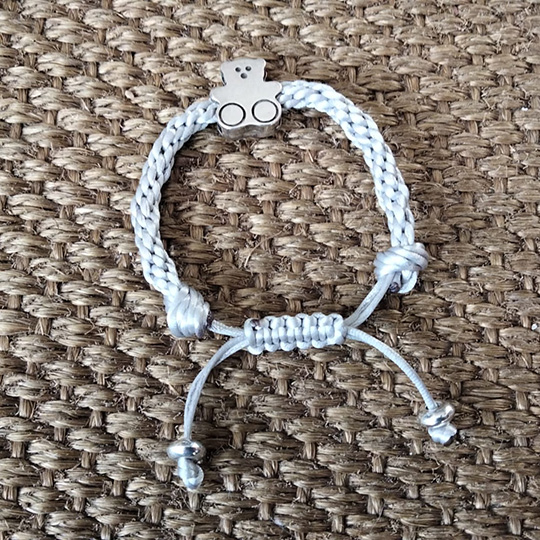 pulsera solidaria contra el cáncer infantil